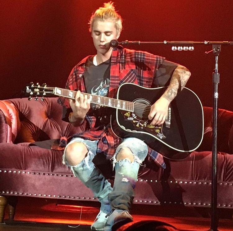 Justin Bieber performs his acoustic segment of the show at the Oracle on March 18.