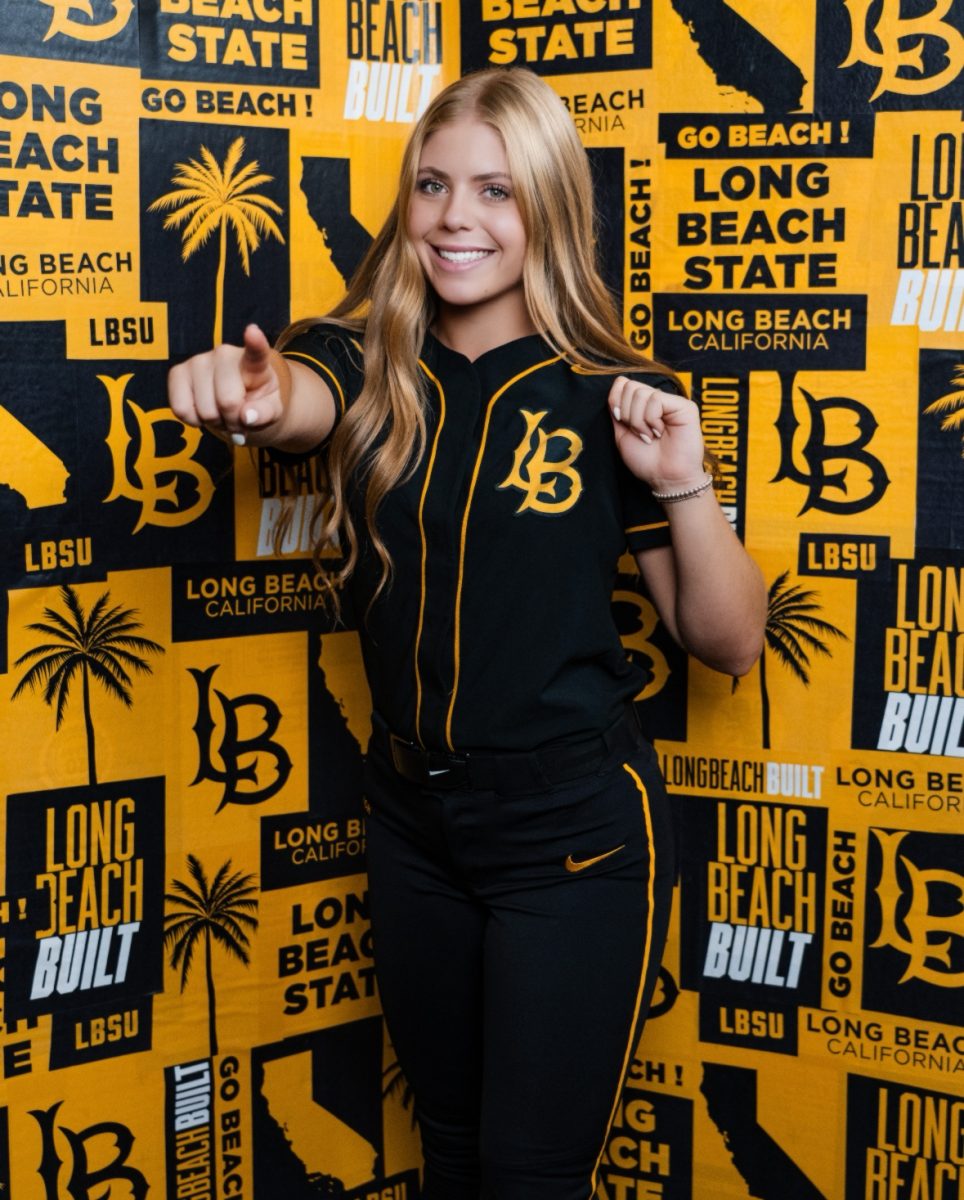 Fell Commits to LBSU Softball